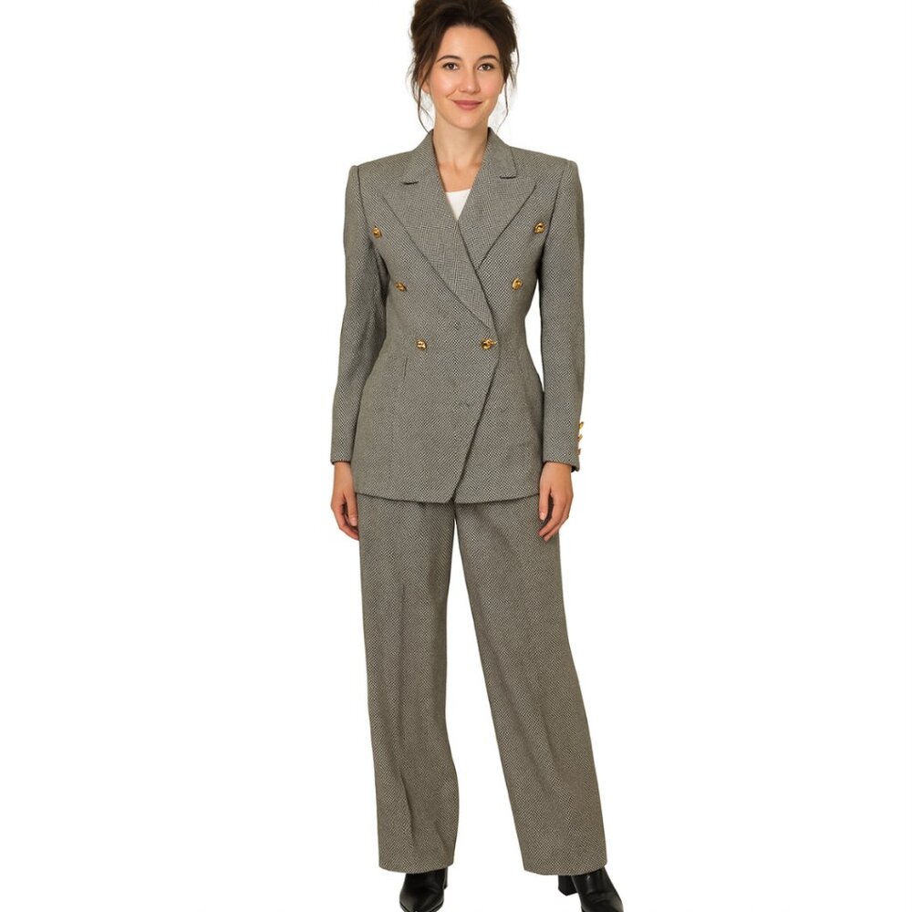 Escada Vintage Suite